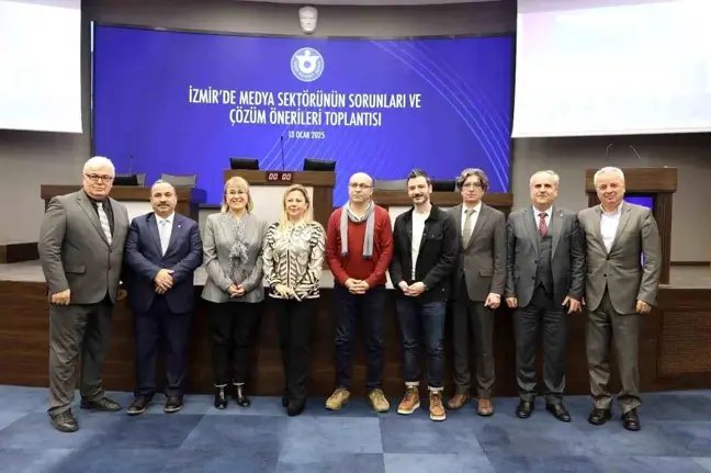 İzmir'de Yerel Medya Sorunları ve Çözüm Önerileri Toplantısı