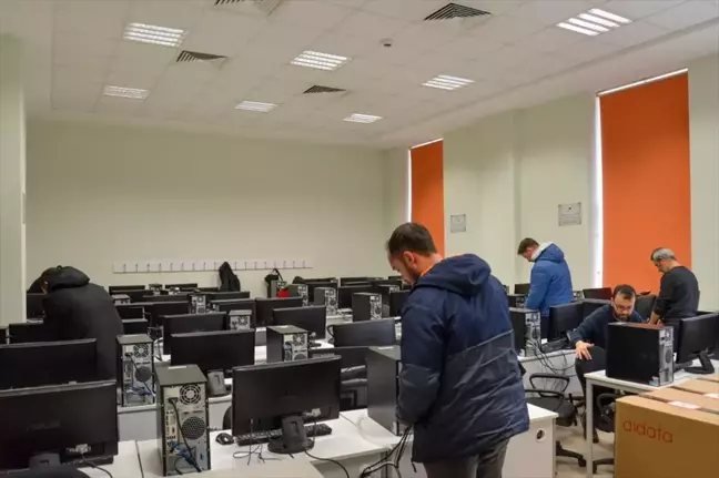 BŞEÜ Bilgisayar Laboratuvarları Yenilendi