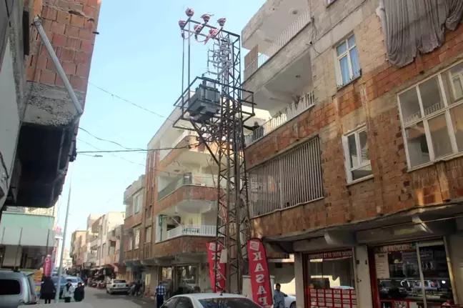 Şanlıurfa'da Trafonun Tehditi: Mahalle Sakinleri Endişeli