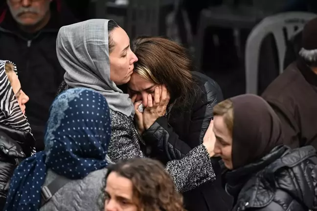 Bolu'daki Yangında Hayatını Kaybeden Aile Son Yolculuğuna Uğurlandı