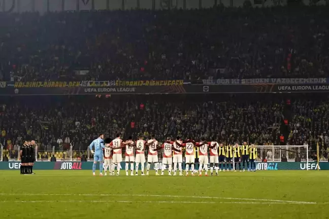 UEFA Avrupa Ligi: Fenerbahçe: 0 Lyon: 0 (Maç devam ediyor)