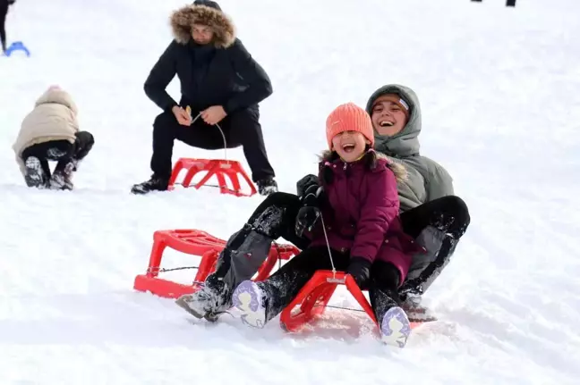 Zigana Gümüşkayak Kayak Merkezi, Sömestr Tatilinde Ziyaretçi Akınına Uğradı