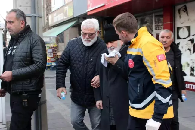 Kayseri'de 4 Katlı Binada Yangın: 11 Kişi Dumandan Etkilendi