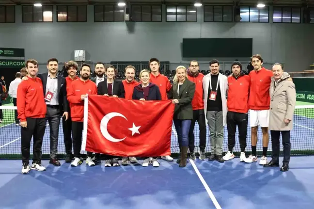 A Milli Tenis Takımı, Meksika'yı Dize Getirerek Dünya Grubu I'e Yükseldi