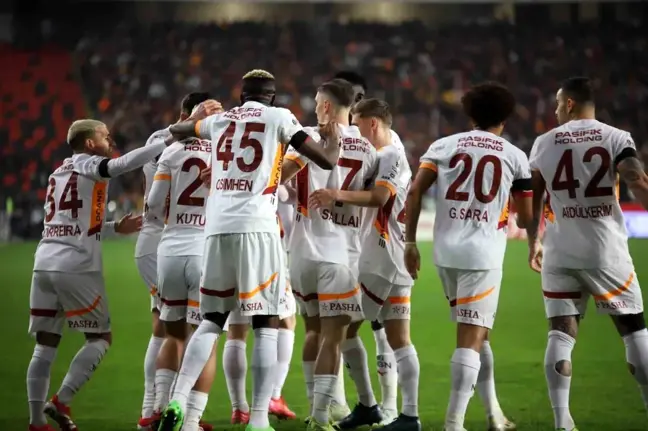 Süper Lig 22. Haftasında Galatasaray ve Fenerbahçe Galip Geldi