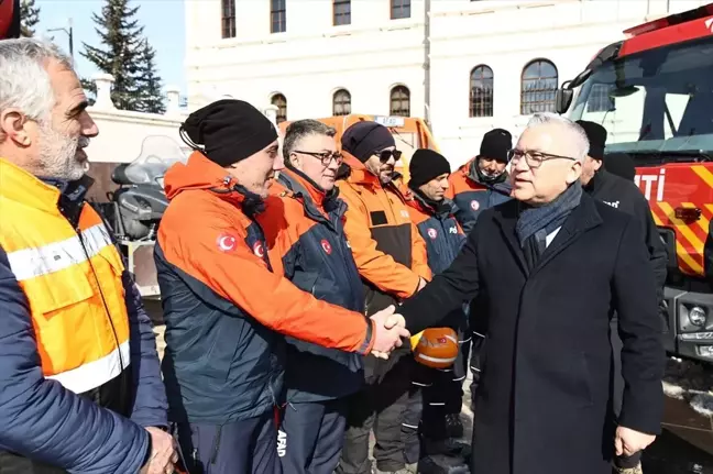 Sivas'ta Deprem Anma Etkinliği ve Arama Kurtarma Malzemeleri Sergisi