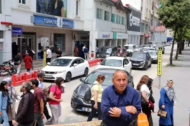 TÜİK, Kastamonu'daki Trafiğe Kayıtlı Araç Sayısını Açıkladı