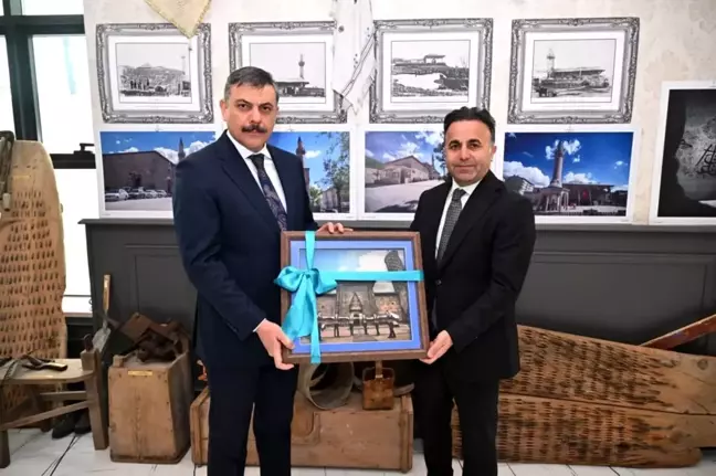 Vali Çiftçi, Erzurum İl Kültür ve Turizm Müdürlüğü’nü Ziyaret Etti