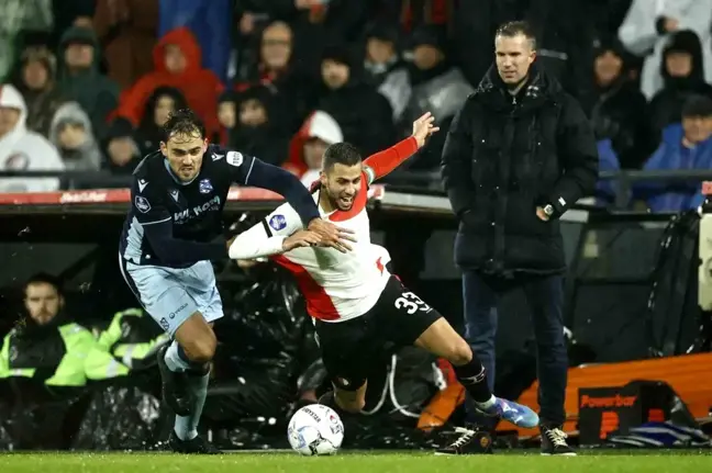 Robin van Persie Feyenoord'un Yeni Teknik Direktörü Oldu