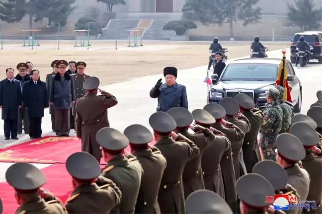 Kim Jong-un Modern Ordu Oluşturma Talimatı Verdi