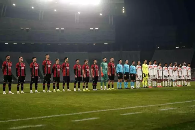 İskenderunspor, Fatih Karagümrük'ü 2-0 Önde Geçti