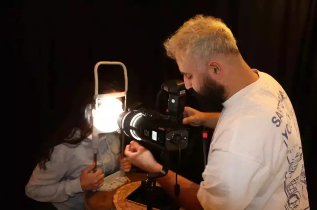 Diyarbakır'da Iris Fotoğrafçılığı ile Gözler Sanata Dönüşüyor