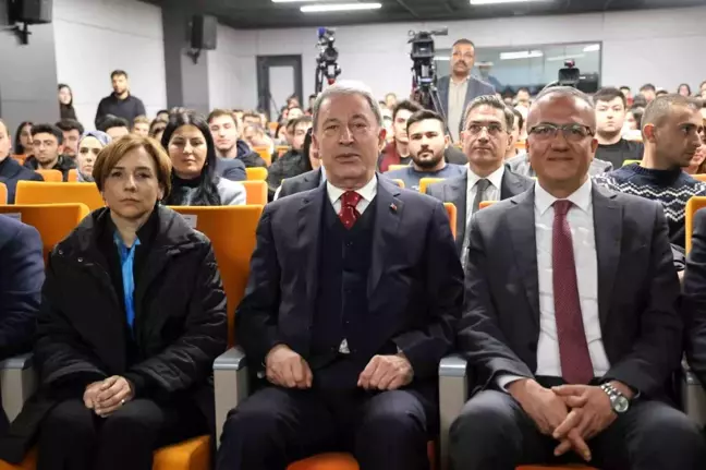 Hulusi Akar: Terörle Mücadele Devam Edecek