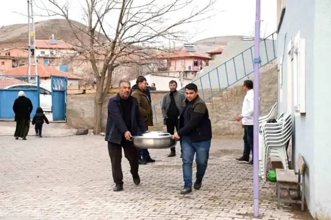 Topaç Köyü'nde Ramazan Geleneği: Tek Sofra İftarı