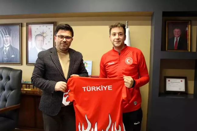 Düzce'den Dart Milli Takım Sporcusuna Destek Ziyareti