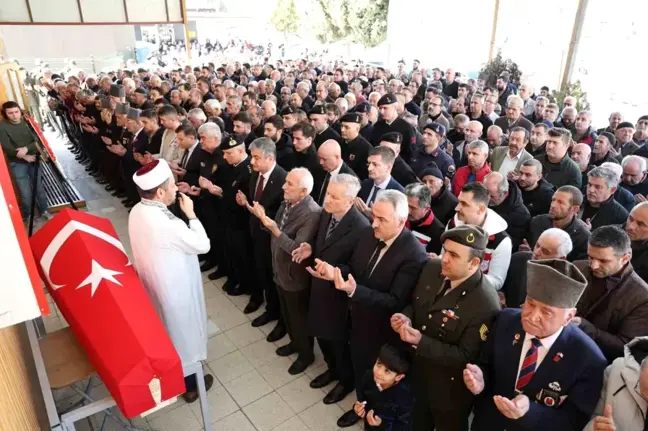 Kıbrıs Gazisi Kazım Sezer Son Yolculuğuna Uğurlandı