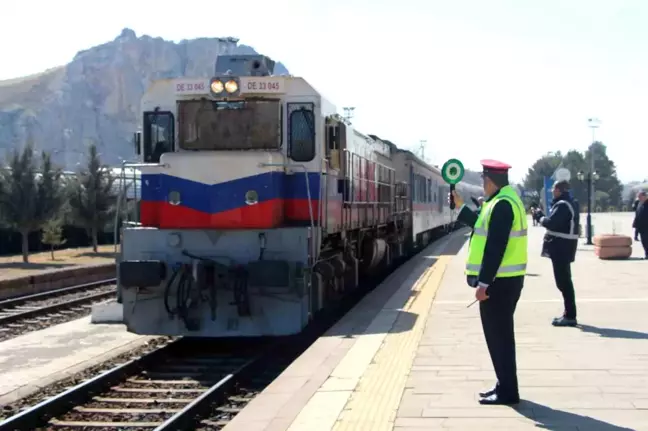 İranlı Turistler Tren Seferleriyle Van'a Akın Ediyor