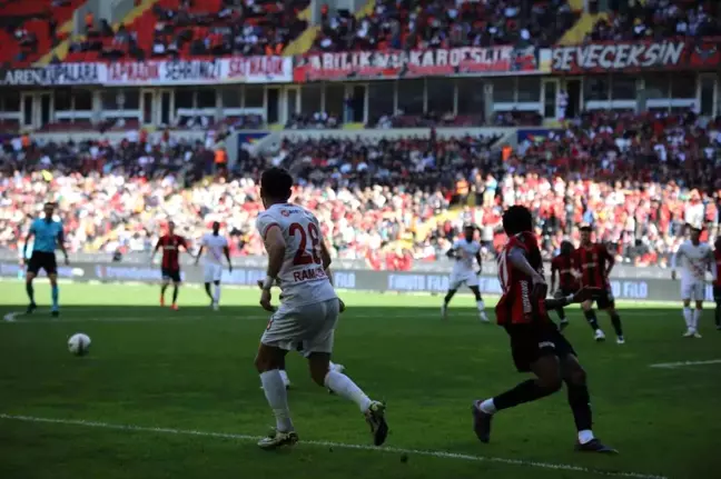 Gaziantep FK - Kayserispor Maçı 0-0 Beraberlik ile Devam Ediyor