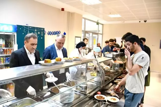 Kaymakam İlyas Memiş, Üniversite Öğrencileriyle İftar Yemeğinde Bir Araya Geldi