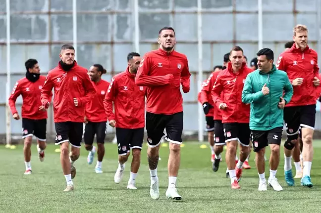 Sivasspor, Fenerbahçe Maçına Hazırlanıyor