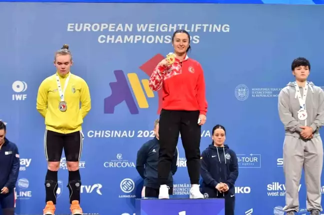 Aysel Özkan, Avrupa Halter Şampiyonası'nda Gümüş Madalya Kazandı