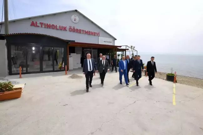 Balıkesir Valisi İsmail Ustaoğlu Edremit'te İncelemelerde Bulundu