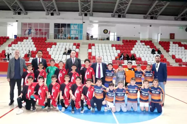Bozüyük'te 23 Nisan Futsal Turnuvası Coşkuyla Devam Ediyor