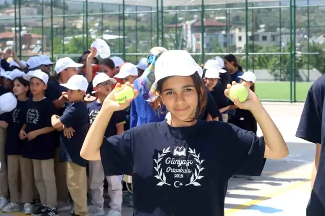 Türkiye'de 'Haydi Tenise' Projesi Başlıyor