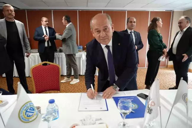 Edremit'te Lisanslı Zeytinyağı Depoculuk Toplantısı Düzenlendi