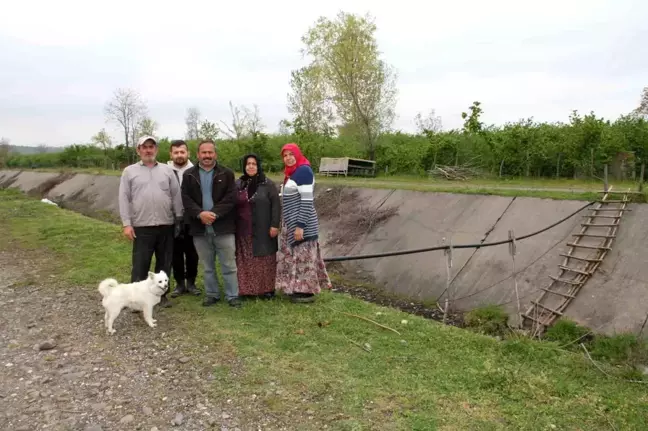 Samsun'da Mahalle Sakinleri Sulama Kanalı İçin Yaya Köprüsü Talep Ediyor