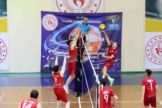 YURTLİG Erkekler Ege Bölge Birinciliği Voleybol Müsabakaları Manisa'da Başladı