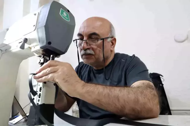 Depremzede Kurtuluş Köroğlu, El İşi Çantalarla Hayata Tutunuyor