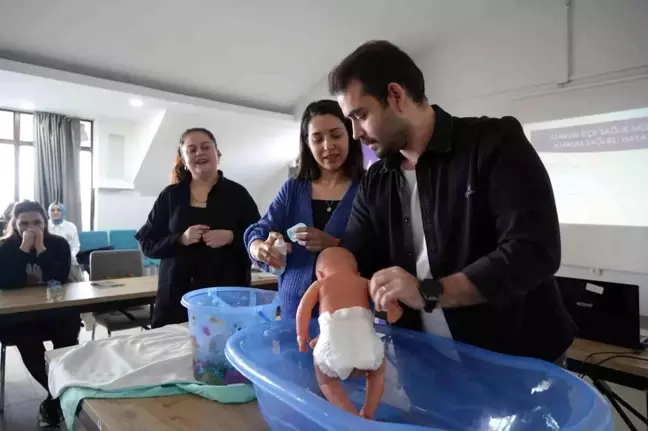 Samsun'da Gebe Okulu Eğitimlerine Baba Adayları da Dahil Oluyor