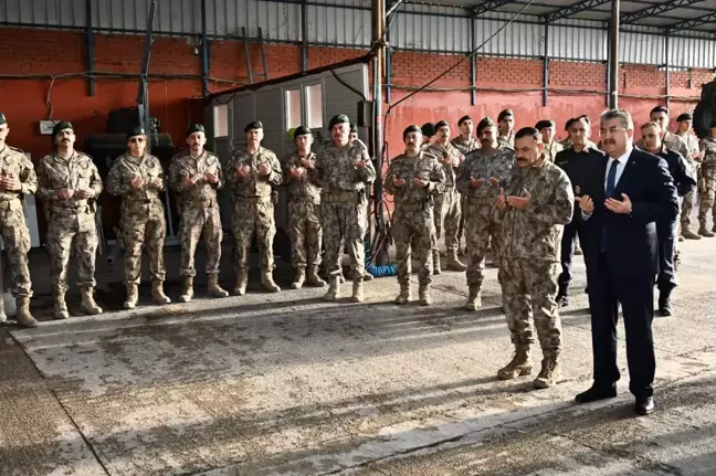 Özel Harekat Polisleri Suriye'ye Uğurlandı