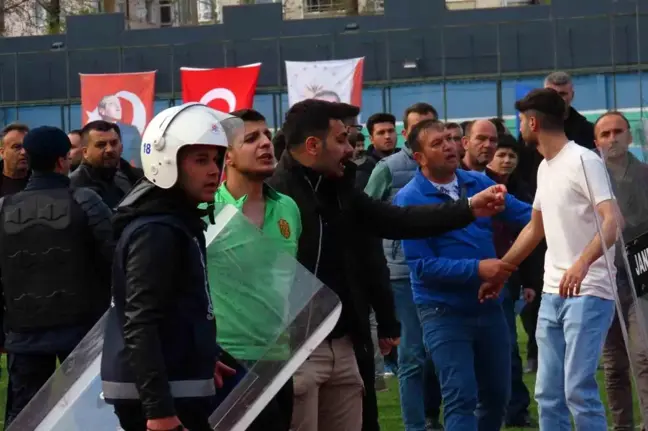 Çankırı'da Taraftar Kavgası: Polis Müdahalesi