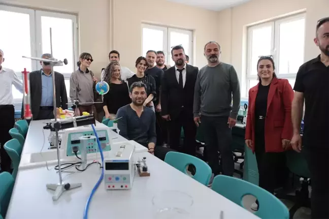 Uzak Şehir Dizisi Narlı Köyü'ne Modern Fen Laboratuvarı Kazandırdı