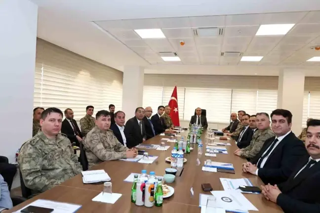 Ağrı'da Düzensiz Göç ve Sınır Güvenliği Toplantısı
