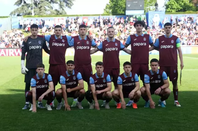 Trabzonspor U19, UEFA Gençlik Ligi Finalinde Barcelona'ya 4-1 Mağlup Oldu