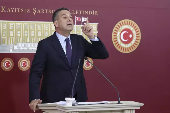 CHP'li Başarır: Adalet Bakanı, Adalet Saraylarından Bahsediyor