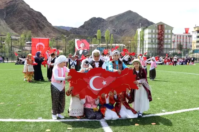 Oltu'da 23 nisan coşkusu