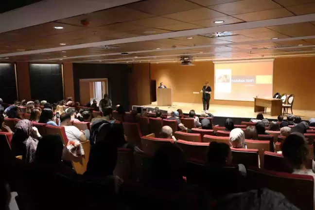 Defne Ilgaz, Rıfat Ilgaz'ın Eserleri ve Film Uyarlamaları Üzerine Konuştu