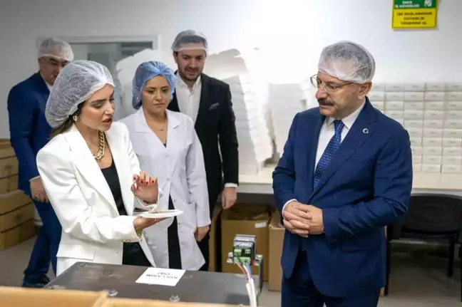 Eskişehir Valisi Aksoy, 1 Mayıs İçin Fabrika Ziyaretinde Bulundu