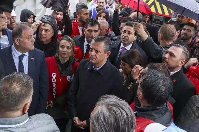 Özgür Özel: 'Meydanlar özgürse demokrasi vardır'