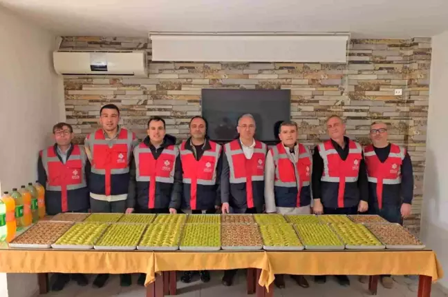 Niksarlı Hacı Mehmed Vakfı'ndan Balıkesir'deki Hükümlülere Tatlı İkramı