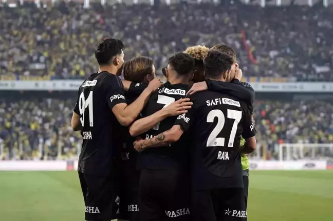 Beşiktaş, Derbilerdeki Başarısıyla 3. Sıraya Yükseldi