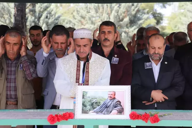 Sırrı Süreyya Önder için Diyarbakır'da gıyabi cenaze namazı