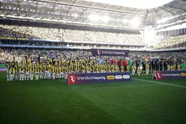 Trendyol Süper Lig: Fenerbahçe: 0 Beşiktaş: 0 (Maç devam ediyor)