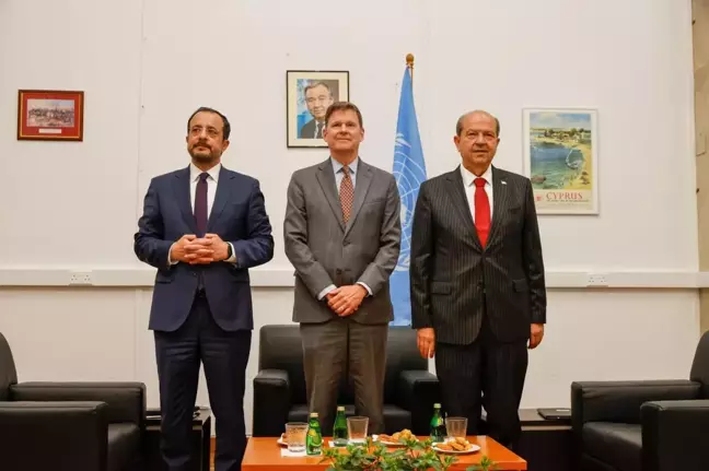 KKTC Cumhurbaşkanı Tatar ile Rum Yönetimi Başkanı Hristodulidis Görüşme Gerçekleştirdi