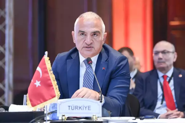 Kültür ve Turizm Bakanı Ersoy, Mısır'da D-8 Turizm Bakanları Toplantısı'na Katıldı