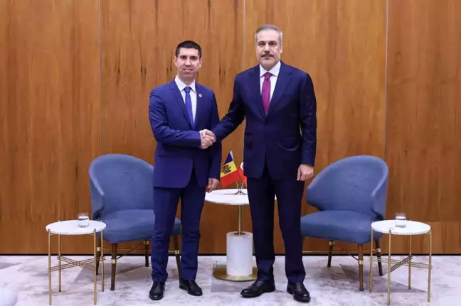 Hakan Fidan, Polonya'da Moldova Dışişleri Bakanı ile Görüştü